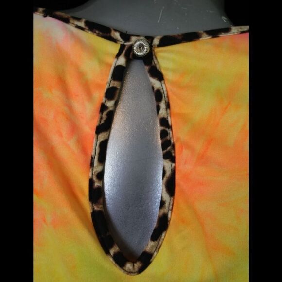 WHITE BIRCH LEISURE ROMPER TIE DYE LEOPARD TRIM SIZE LARGE NWOT - Picture 6 of 11